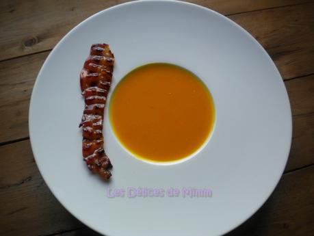 Soupe de potimarron simplissime et chips de bacon caramélisé Soupe de potimarron simplissime et chips de bacon caramélisé