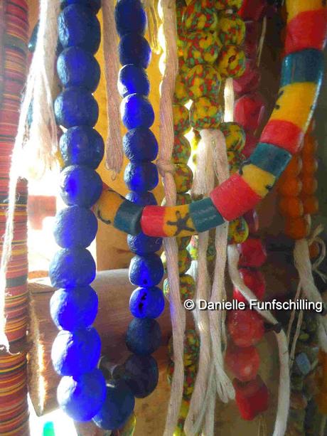 Busua Inn - Ezile Bay - Laissez passer la lumière, light from Ghana -