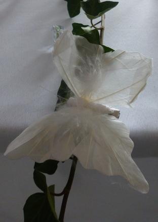 Table blanche et dorée Table blanche et dorée