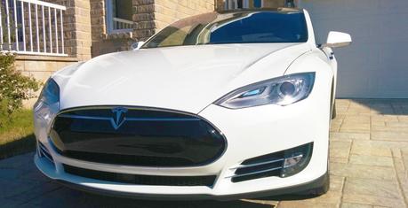 La Tesla Model S, une voiture pour les geeks?