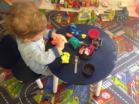 Atelier Pâte à modeler #Et toi à quoi tu joues ? IMG_0871