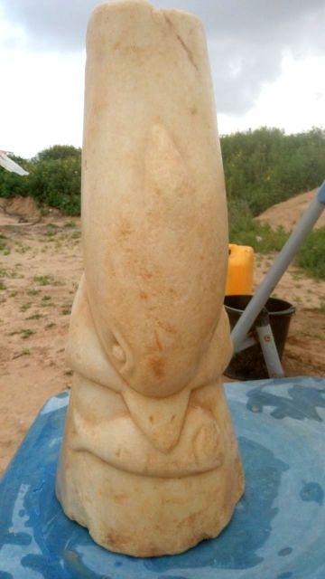 Un mystérieux dauphin en marbre vieux de 2000 ans trouvé près de Gaza