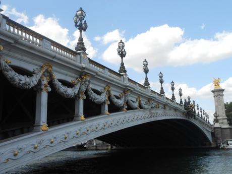 Le Pont Alexandre III, le plus majestueux ? Le Pont Alexandre III, le plus majestueux ?