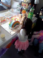 Les 4 ans de Liloute : son anniversaire arc en ciel !