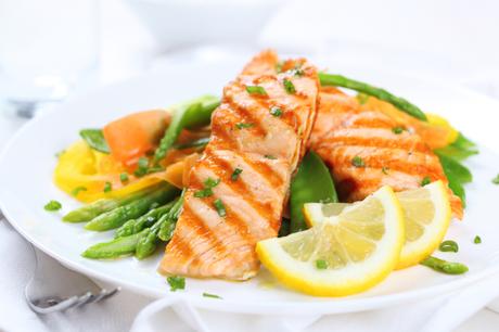bigstock-grilled-salmon-with-asparagus--29994770web