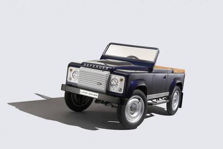 landrover-pedals-1-900x600