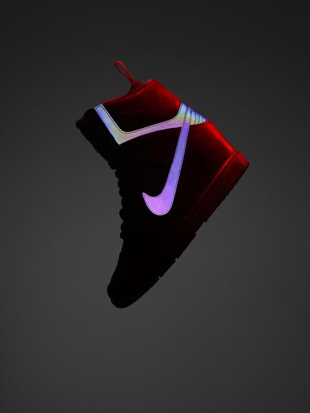 THE NIKE SNEAKERBOOTS HOLIDAY 2015 COLLECTION WMNS HO15_NSW_SNEAKERBOOT_DUNKSKYHI_W_PROFILE_02_native_600