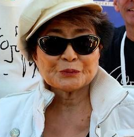 Yoko Ono vit dans la crainte d'être assassinée