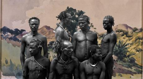 Portrait groupe d'hommes warua (C) Sammy Baloji via www.belgianpavilion.be 