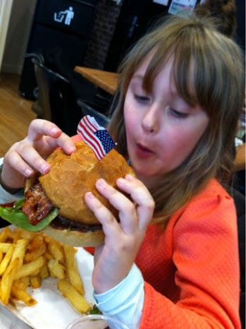 Lundi, partira – partira pas Lundi, partira – partira pas