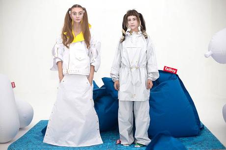 LE DUO MARYME-JIMMYPAUL CRÉE DES VÊTEMENTS DE PLUIE POUR LA MARQUE DE DÉCORATION D’INTÉRIEUR FATBOY LE DUO MARYME-JIMMYPAUL CRÉE DES VÊTEMENTS DE PLUIE POUR LA MARQUE DE DÉCORATION D’INTÉRIEUR FATBOY