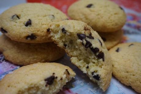 COOKIES NOIX DE COCO ET PÉPITES DE CHOCOLAT COOKIES NOIX DE COCO ET PÉPITES DE CHOCOLAT