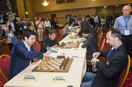 La partie d'échecs de la ronde 5 entre Vladimir Kramnik et Veselin Topalov - Photo © Maria Emelianova