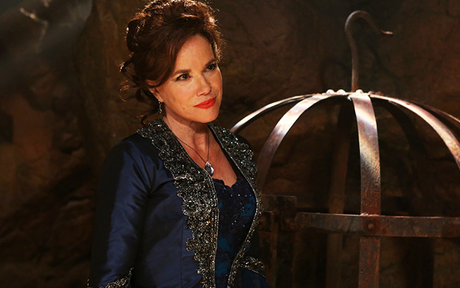 Once Upon a Time : Barbara Hershey sera de retour dans la saison 5 ! Once Upon a Time : Barbara Hershey sera de retour dans la saison 5 !