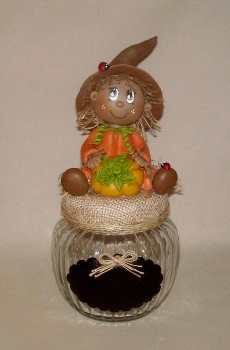 Pot gourmand avec M. Citrouille en porcelaine froide Pot gourmand avec M. Citrouille en porcelaine froide