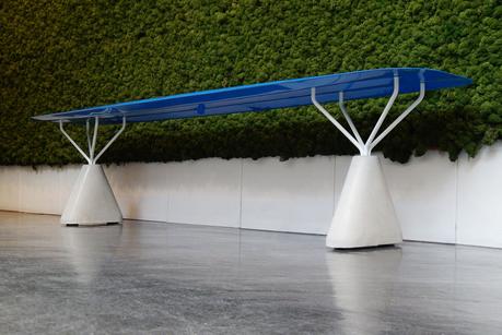 Lilo Bench hydroformage par Connor Holland Lilo Bench hydroformage par Connor Holland