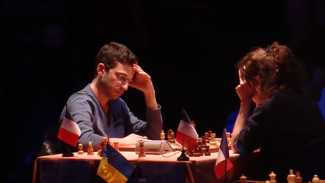 Ronde 14 du Trophée d'échecs Karpov 2015: Marie Sebag s'offre le scalp de Laurent Fressinet mais ne poursuivra pas l'aventure en demi-finale - Photo © Capechecs Ronde 14 du Trophée d'échecs Karpov 2015: Marie Sebag s'offre le scalp de Laurent Fressinet mais ne poursuivra pas l'aventure en demi-finale - Photo © Capechecs