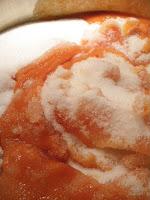 Confiture d' églantines Confiture d' églantines