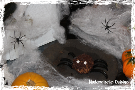 Araignée meringuée pour Halloween Araignée meringuée pour Halloween