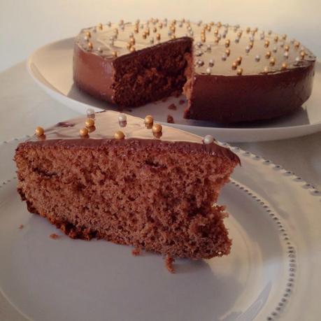 GâTeau MoeLLeuX Au NuTeLLa 12193457_910110925736431_1432756067089899644_n