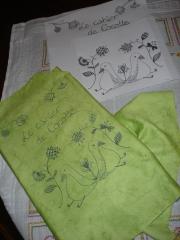 Broderie étape par étape : le cahier de Cocotte broderie, motif, modèle, décalquage, décalquer, carbone, papier
