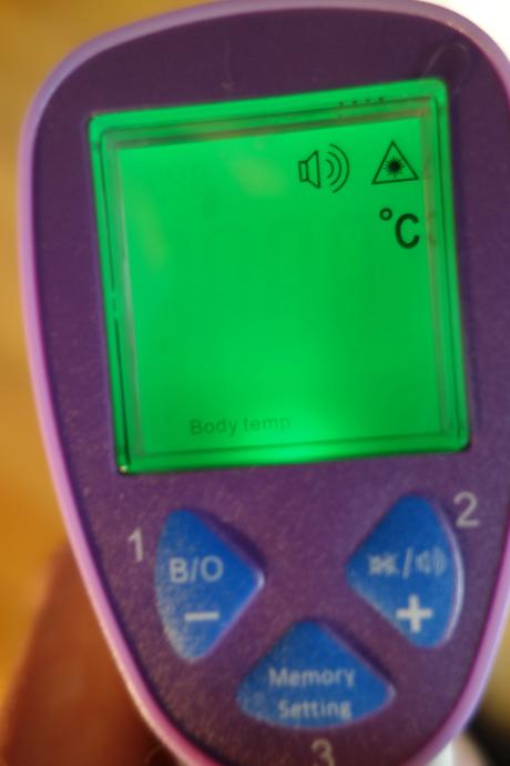 Avis AVANTEK Thermomètre infrarouge frontal Bi-Mode thermometre1