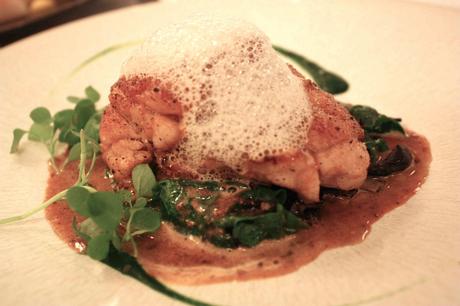Ris de veau, épinards, girolles © P.Faus Ris de veau, épinards, girolles © P.Faus
