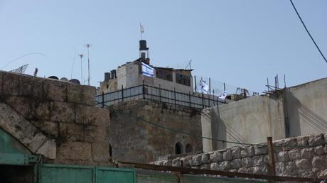 Positions israéliennes sur les toits de la vieille ville d'Hebron.