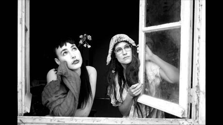 CocoRosie : Un univers loufoque et poétique CocoRosie : Un univers loufoque et poétique