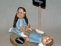 Montage avec Podologue et Sage-femme en porcelaine froide Montage avec Podologue et Sage-femme en porcelaine froide