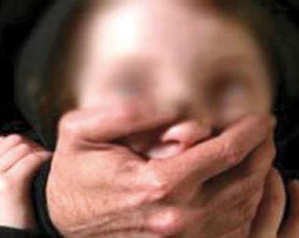 أب يعتدي جنسيا على ابنته (ثماني سنوات) بسيدي بلعباس أب يؚتدي ؏نسيا ؚلى ابنته (؍ماني ŘłŮ†ŮˆŘ§ŘŞ) بسيدي بلؚباس