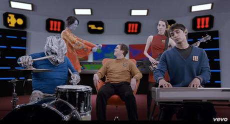 !!! (Chk Chk Chk) – Ooo Chk_Chk_Chk_-_Ooo_video