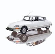 DES IDÉES CADEAUX EXCLUSIVES AU DS WORLD PARIS DES IDÉES CADEAUX EXCLUSIVES AU DS WORLD PARIS