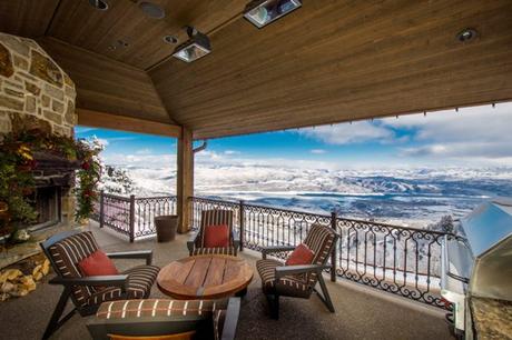 Chalet de luxe dans les montagnes américaines Chalet de luxe dans les montagnes américaines