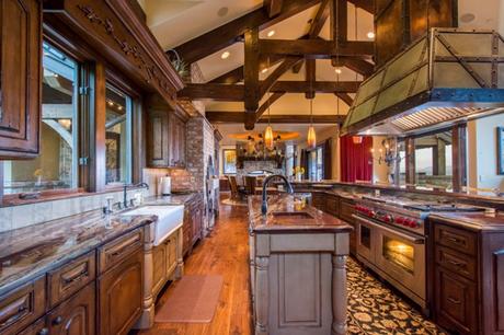 Chalet de luxe dans les montagnes américaines Chalet de luxe dans les montagnes américaines