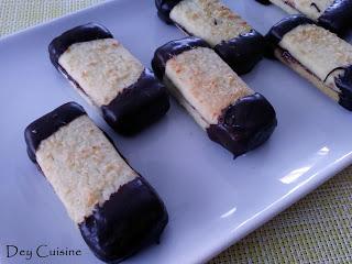 Bâtons coco, mûre & chocolat - Le Noël des blogs nantais Bâtons coco, mûre & chocolat - Le Noël des blogs nantais