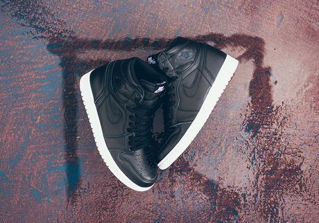 Air Jordan 1 Retro High OG Cyber Monday air-jordan-1-high-cyber-monday-black-white-7