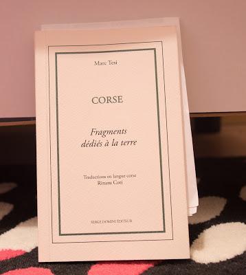 Calendrier de l'avent #1 - Faire une photo d’un livre peu plébiscité ou peu connu du public Calendrier de l'avent #1 - Faire une photo d’un livre peu plébiscité ou peu connu du public