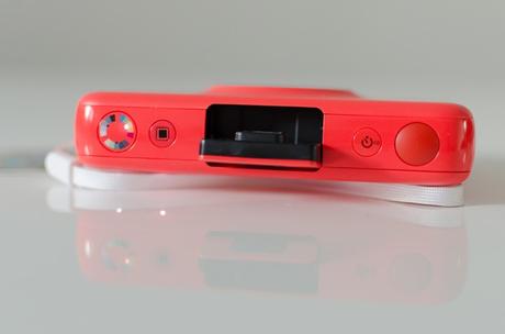 Polaroid Snap VS Lomo Instant Polaroid Snap VS Lomo Instant