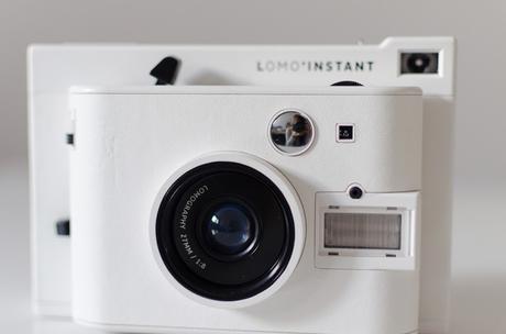 Polaroid Snap VS Lomo Instant Polaroid Snap VS Lomo Instant