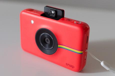 Polaroid Snap VS Lomo Instant Polaroid Snap VS Lomo Instant