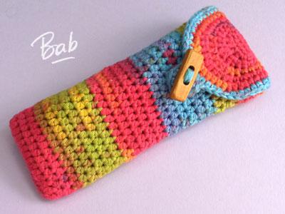 Un excellent tuto pour fabriquer un étui à lunettes au crochet etui-crochet-03