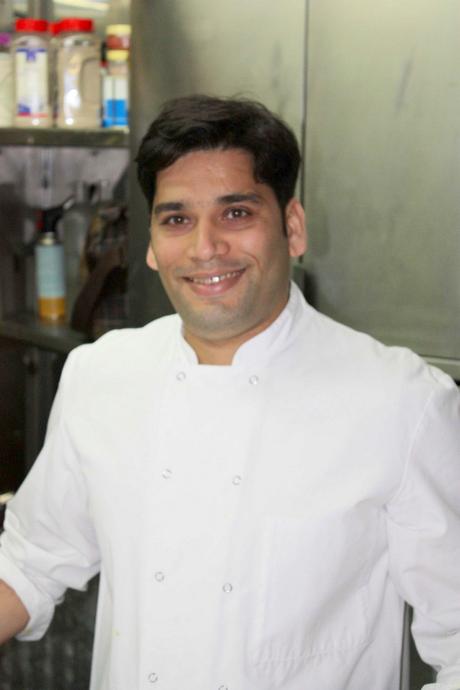 Manoj Sharma, le chef © P.Faus . - copie