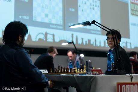 London Chess Classic 2015 Ronde 8: joli gain d'Anish Giri face à Hikaru Nakamura qui donne sa Dame pour 2 pièces - Photo © Ray Morris-Hill
