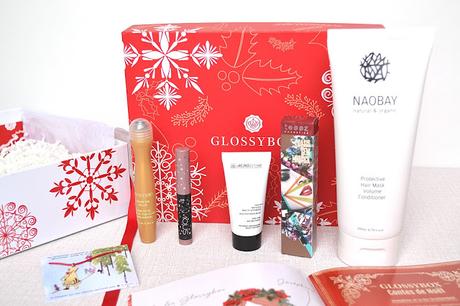 En avant Noël avec la GlossyBox de décembre ! En avant Noël avec la GlossyBox de décembre !