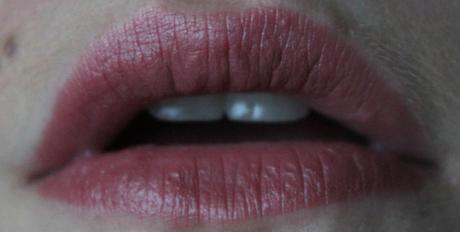 #33 Le rouge à lèvres du lundi est un mini Bareminerals ! IMG_8857