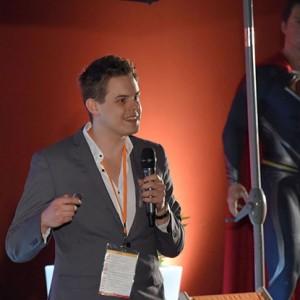 Le journaliste et les réseaux sociaux : visibilité et viralité assurées ! Formation Erepday Expert : les crises et bad buzz sur le web par Nicolas Vanderbiest !