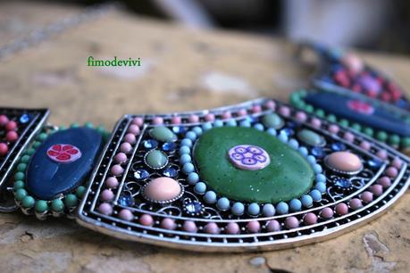 des petits colliers à porter sans modération ... collier Fimodevivi plastron (1)