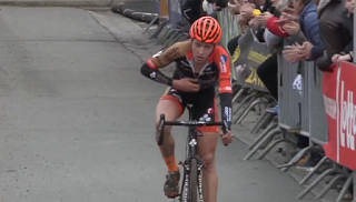 Tim Merlier prolonge chez Vastgoedservice Tim Merlier prolonge chez Vastgoedservice