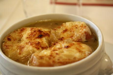 Gratinée à l'oignon Parisienne © P.Faus Gratinée à l'oignon Parisienne © P.Faus